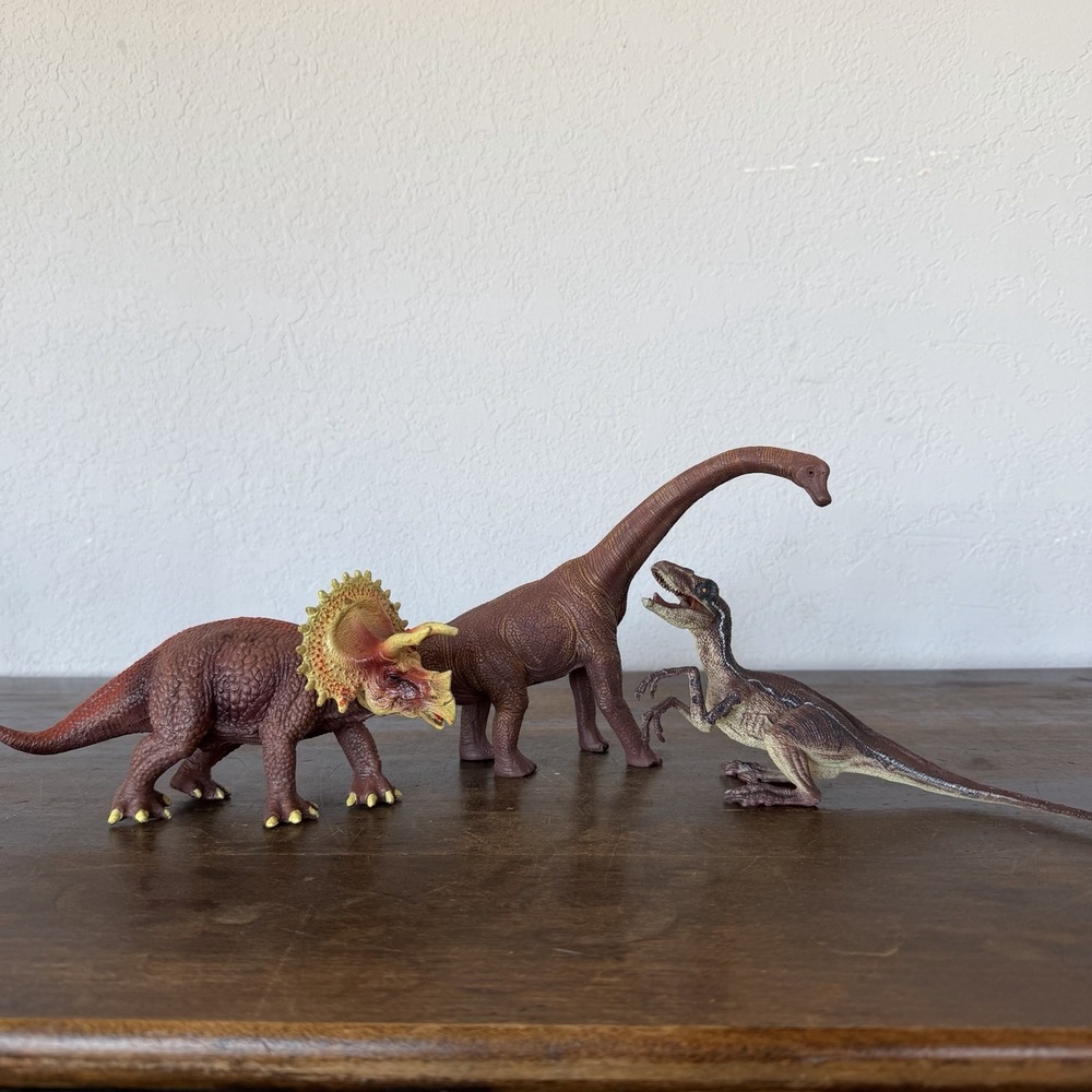 Realistic Dinosaur Figures Lot Triceratops Brachiosaurus Velociraptor Toys Heavy
